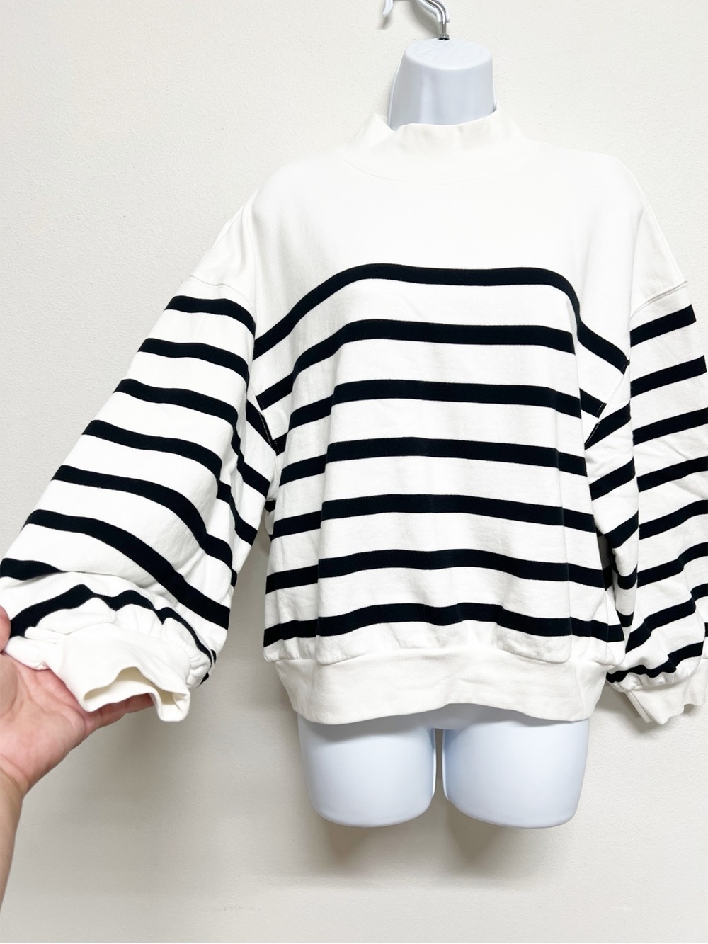 Frame Denim Womens Striped Black and White Balloon Sleeve Mock Neck Sweatshirt - Picture 2 of 11